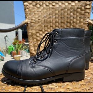 Non-Slip Lace Up Zip Boots